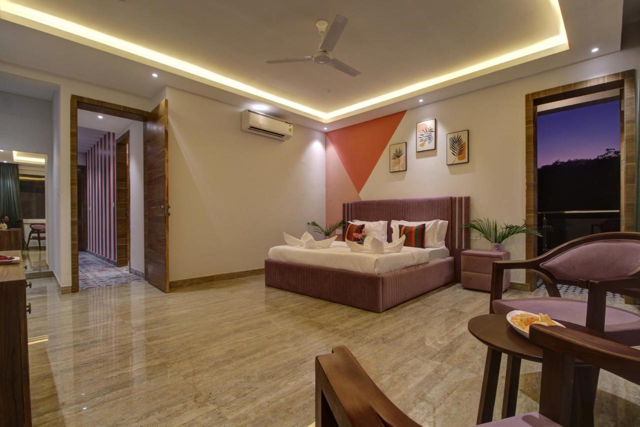 Euphoria Luxury Villa - 5Bhk - Private Pool - Jacuzzi, Бага Екстер'єр фото