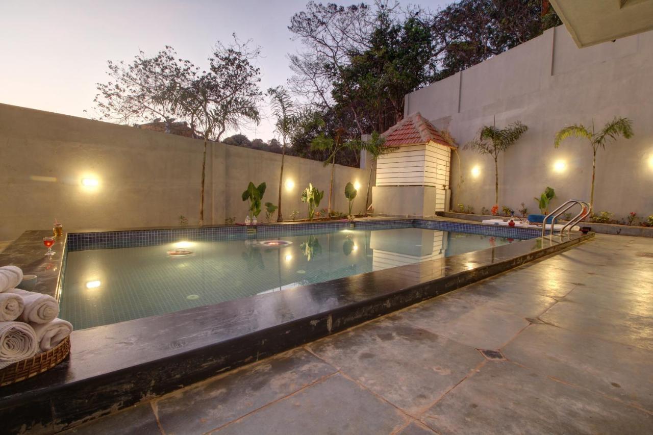 Euphoria Luxury Villa - 5Bhk - Private Pool - Jacuzzi, Бага Екстер'єр фото