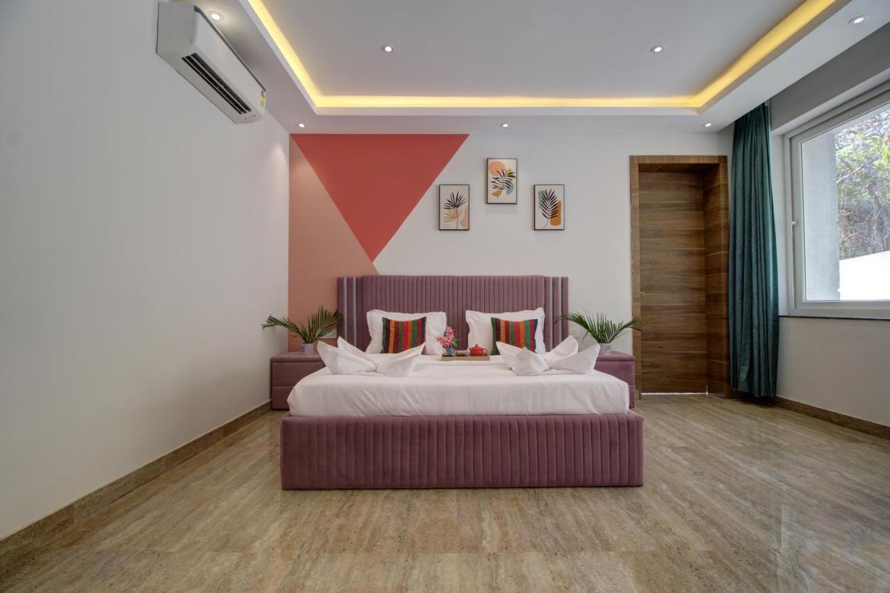 Euphoria Luxury Villa - 5Bhk - Private Pool - Jacuzzi, Бага Екстер'єр фото