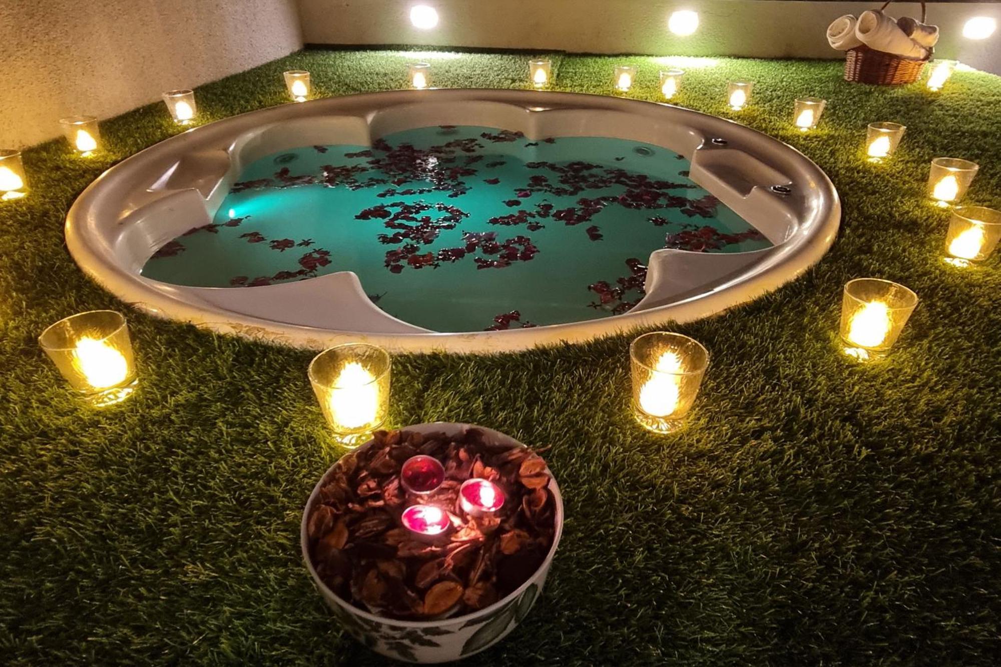 Euphoria Luxury Villa - 5Bhk - Private Pool - Jacuzzi, Бага Екстер'єр фото
